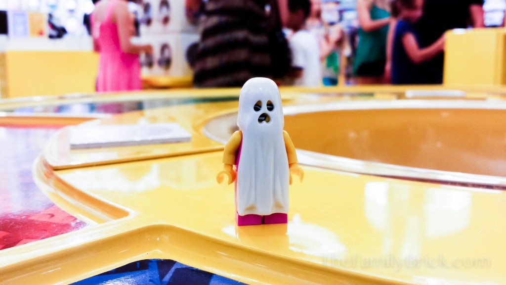LEGO Ghosts Costumes Arrive in Stores!