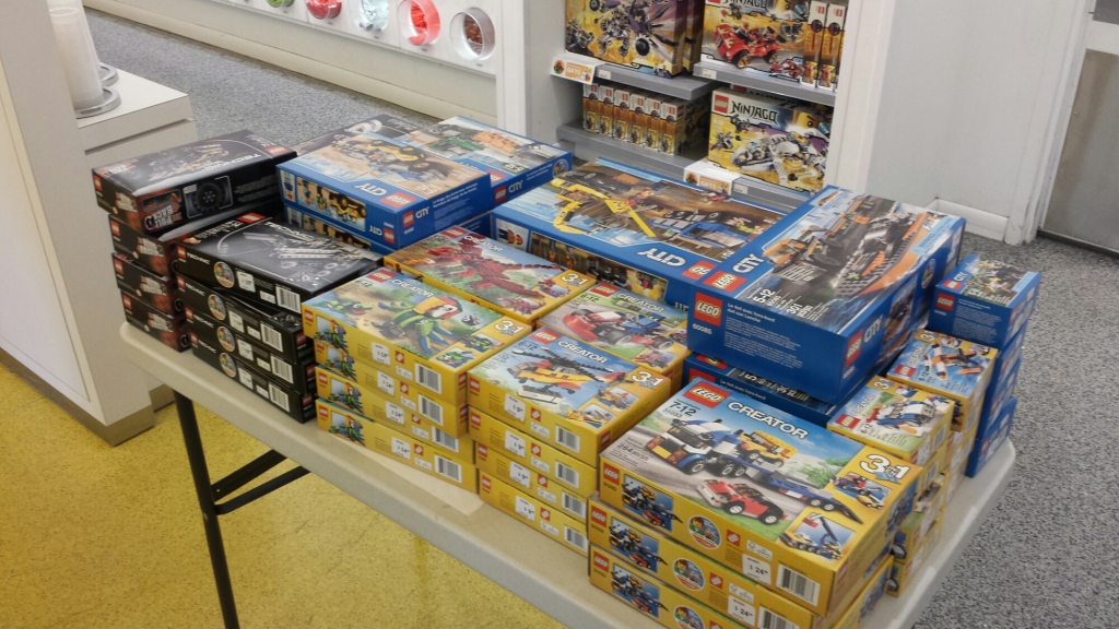 Preview of new models releasing on Black Friday during the 2014 Holiday LEGO VIP Shopping Event
