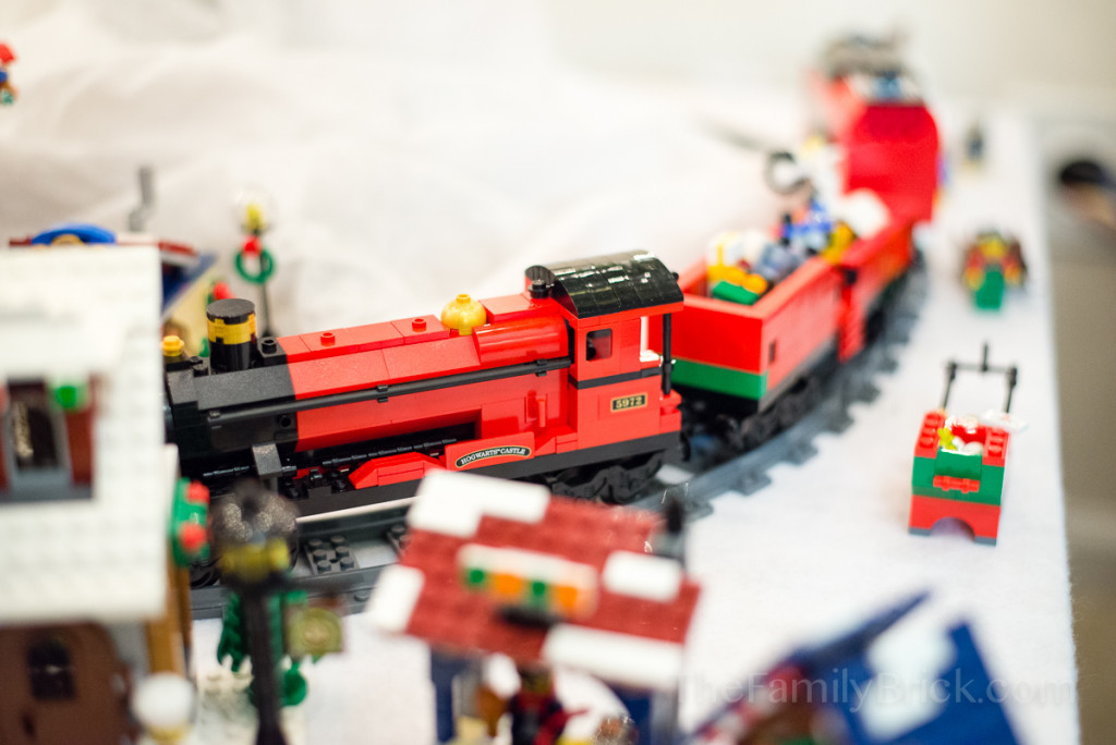 LEGO-Winter-Village-Setup-17