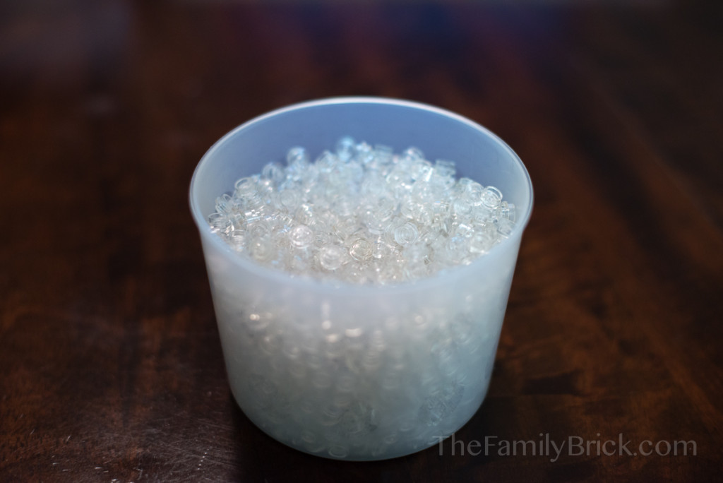 LEGO-1x1-transparent-rounds-in-cup-4765