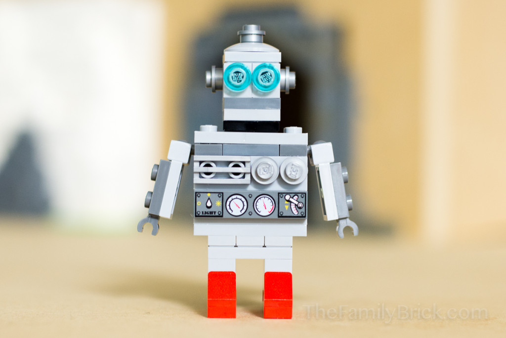 LEGO Monthly Mini Build March 2015 Robot