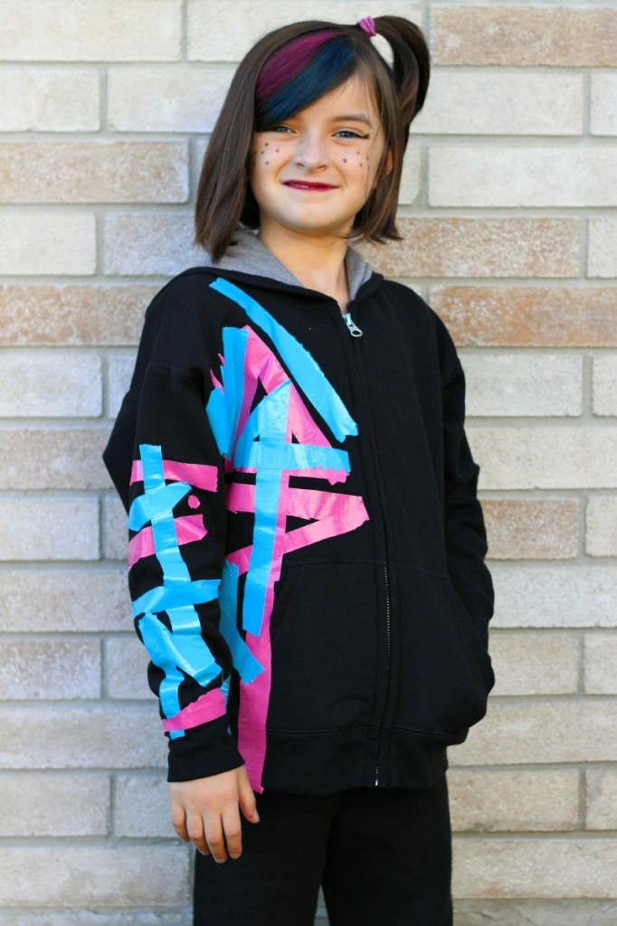 Easy WildStyle LEGO Costume from Kids Stuff World