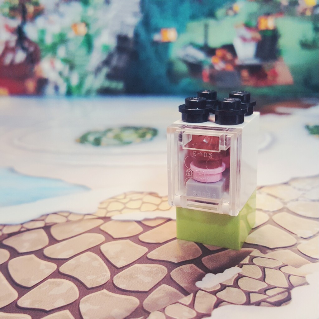 "Smells good!" - Day 14 Cupcake Oven from LEGO Friends Advent Calendar