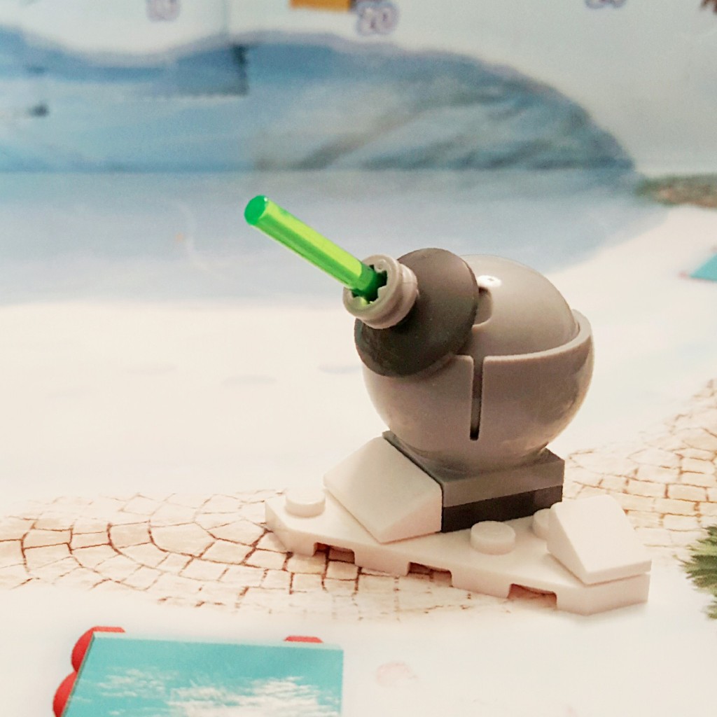 Day 19 Hoth Turret from LEGO Star Wars Advent Calendar