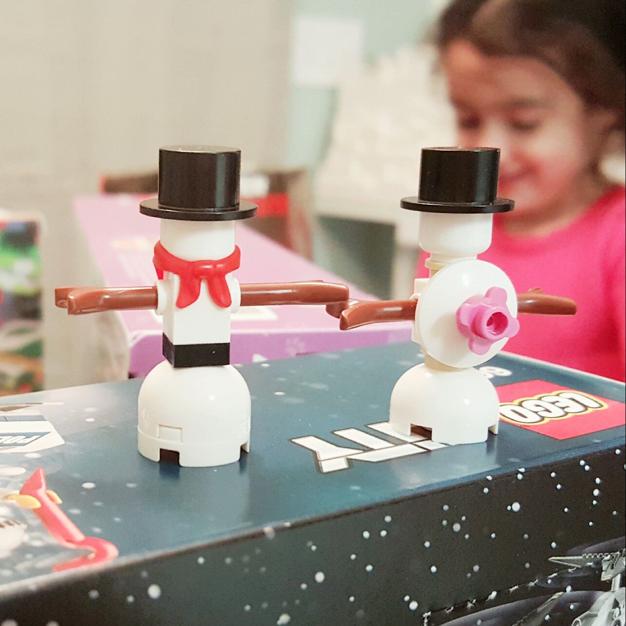 "Baby, it's cold outside..." - Day 20 Snowman from LEGO City Advent Calendar