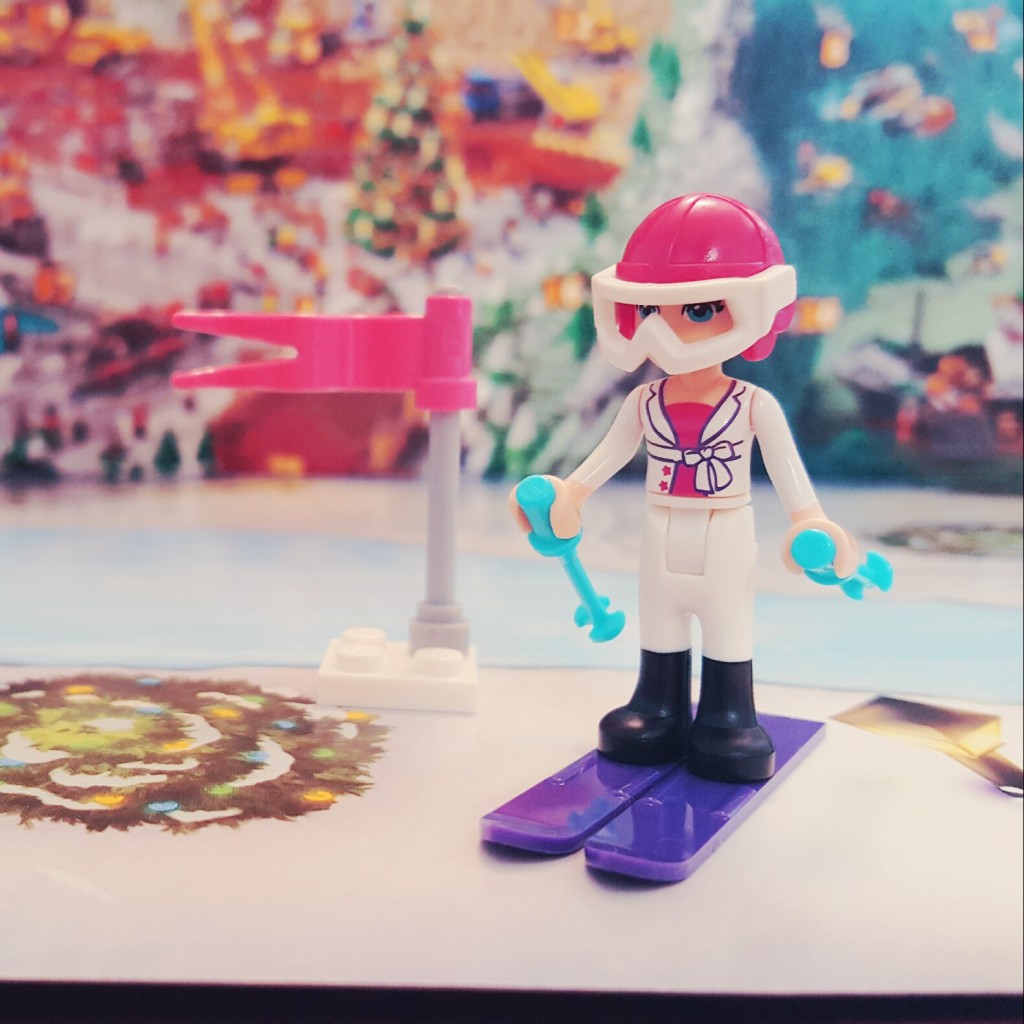 "On your left!" - Day 6 Ski Equipment from LEGO Friends Advent Calendar