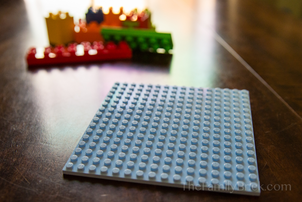 LEGO DUPLO Bricks on Standard Baseplates-1126