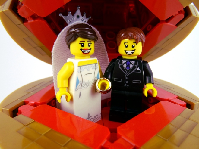 LEGO Ideas Jewelled Egg