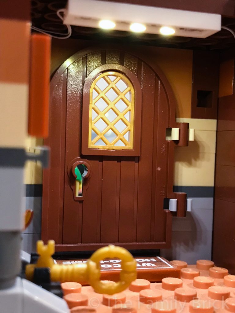 LEGO Santa's Workshop light kit - entryway light