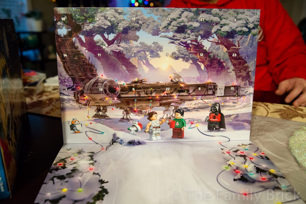 Inside the LEGO Advent Calendar - Star Wars